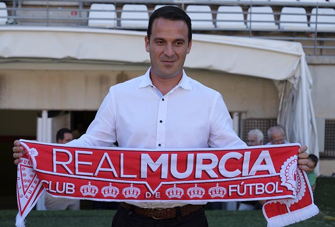 PACO GARCÍA I "Con la fuerza del murcianismo devolveremos al #RealMurcia donde merece" 
realmurcia.es/rm/paco-garcia…