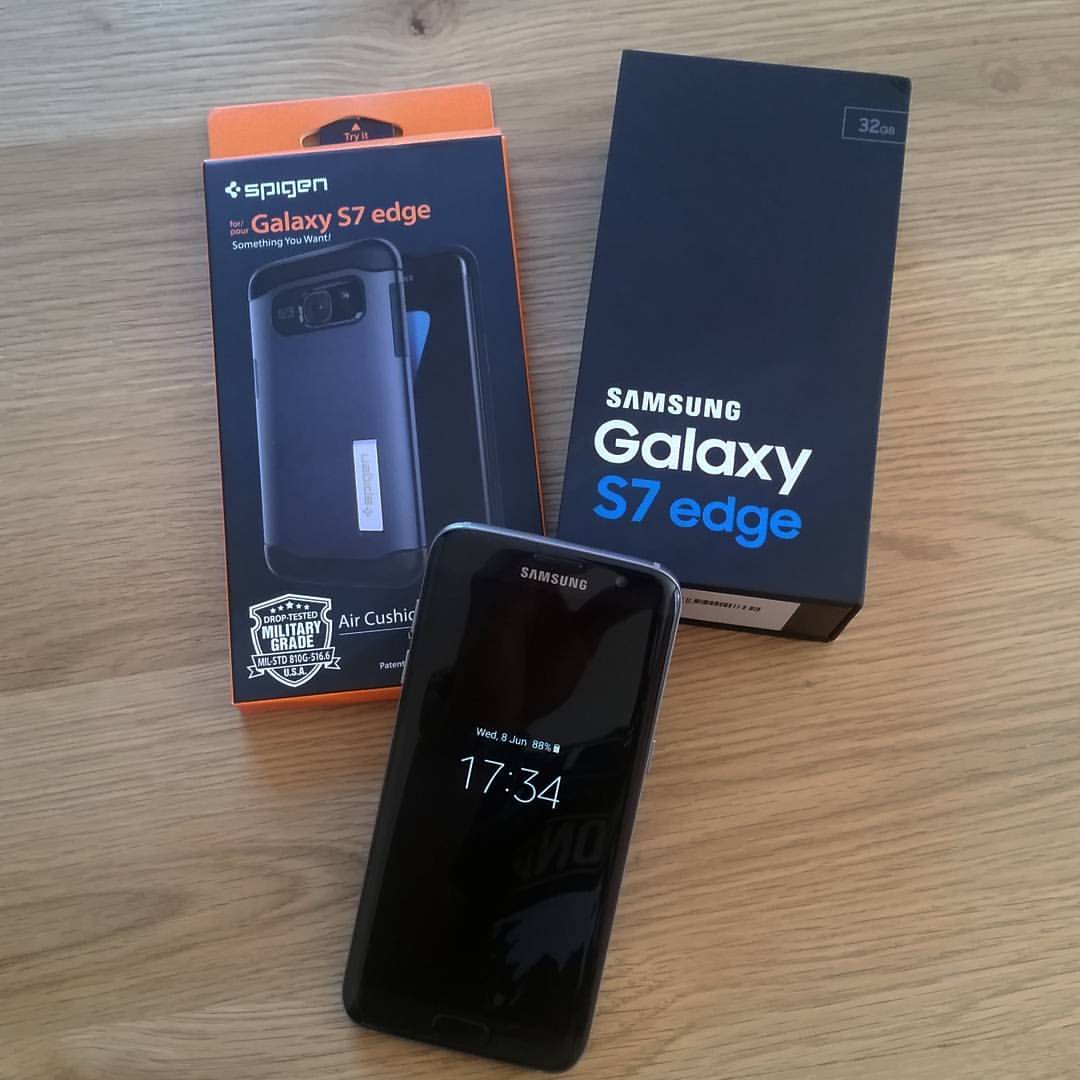 #مسابقه_رمضان
السحب على جالكسيS7ايدج
الشروط
-ريتويت
-فولو لـ <a href="/arb_andro/">خبير علي اكسبرس</a> و @mo8oe
أعلان اسم الفائز 10 رمضان 8 مساء