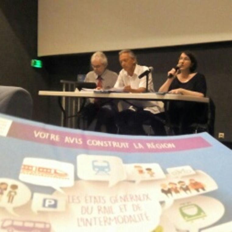 MRessiguier's tweet photo. Réunion publique à #Sète concernant les états généraux du rail avec Christian Dupraz , Jean-Luc Gibelin. 
#RailLRMP https://t.co/T1tNjIEgDo