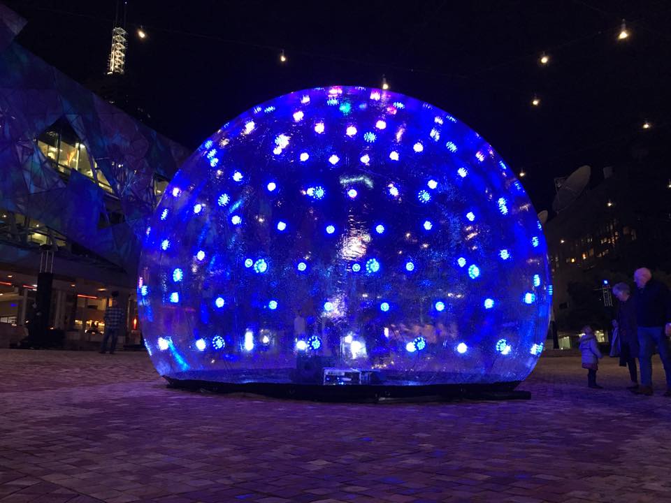 CindreaLimburg's tweet photo. Cindrea.nl: #Sonic #Light #Bubbles & #CityMarketing #Enness https://t.co/Y8imo3Y3Xq https://t.co/cdbVeQK7ng