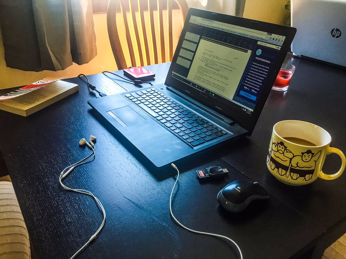Frankie_412's tweet photo. Today's writing station #writing #writer #director #filmmakwr #filmmaking #flixburgh @CarpioPictures #screenwriter https://t.co/nvTqKnOUav