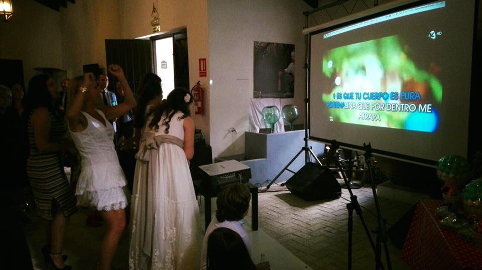 Karaoke para Comunion  #DJ #Musica #karaoke #comuniones #bautizos #cumpleaños #proyección #eventos #Animación