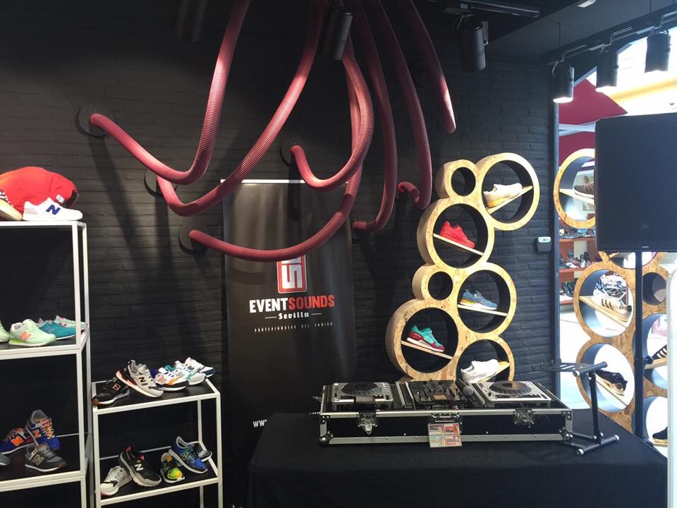 Inauguración Brutal Zapas #Dj #Musica #Eventos #Alquiler #Altavoces eventsoundsevilla.com