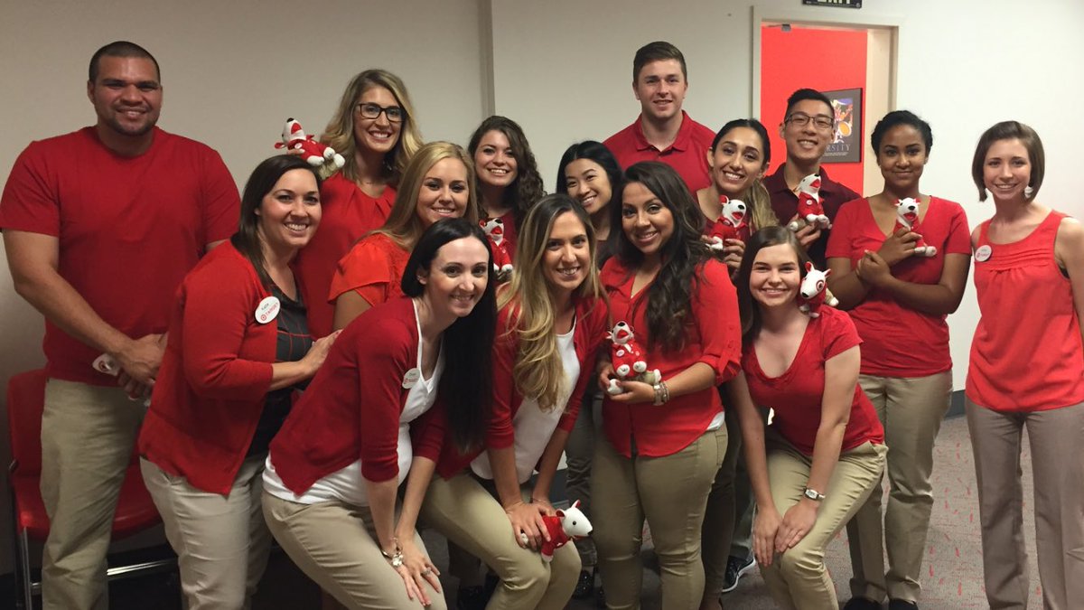 stacey_byram's tweet photo. Intern Kick-off! #TGTInterns2016 @missashleyjo @KTLove812 @angel_yanke @ginajoosten @tlynngerard https://t.co/UXJvdtWSP3