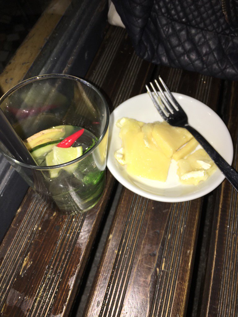LaElenaSacco's tweet photo. Moscow Mule e polenta. What else?
#MOMexperience https://t.co/695BLtELCQ