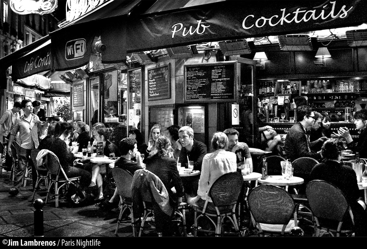 JimLambrenos's tweet photo. Enjoying a summer evening on the sidewalks of #Paris. #6thArrondissement #StreetPhotography #ParisCafé #CityOfLight https://t.co/fVj5tgxBLG