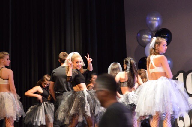 curly_top____'s tweet photo. Dance recital #13 was awesome! 😊 #thdci https://t.co/6KmhpHslfe
