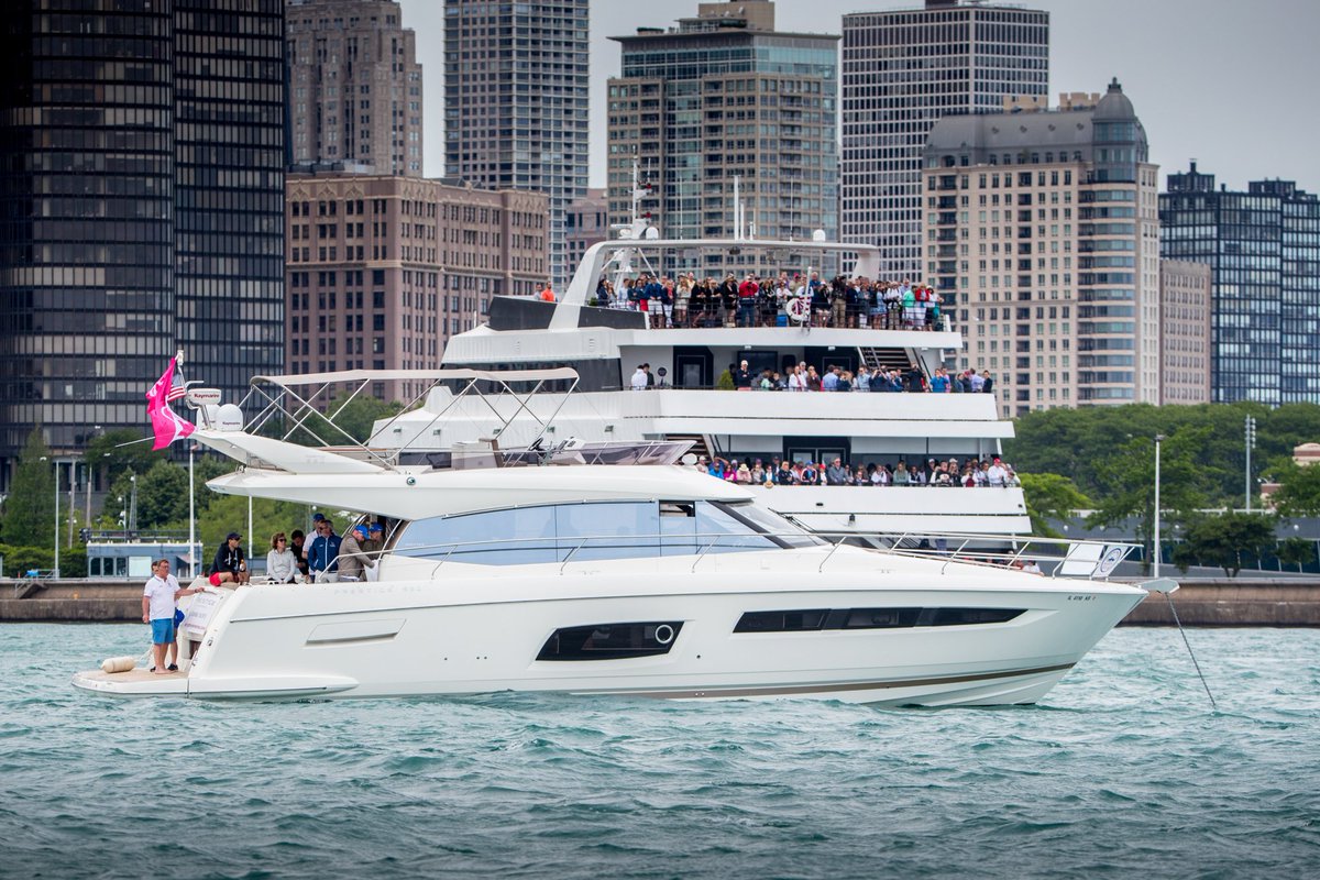 TeamFranceVoile's tweet photo. Merci @PrestigeYachts pour ce week-end #Chicago #ExperienceVIP #RelationsPubliques #AmericasCup https://t.co/ZiGKpIzi7Q