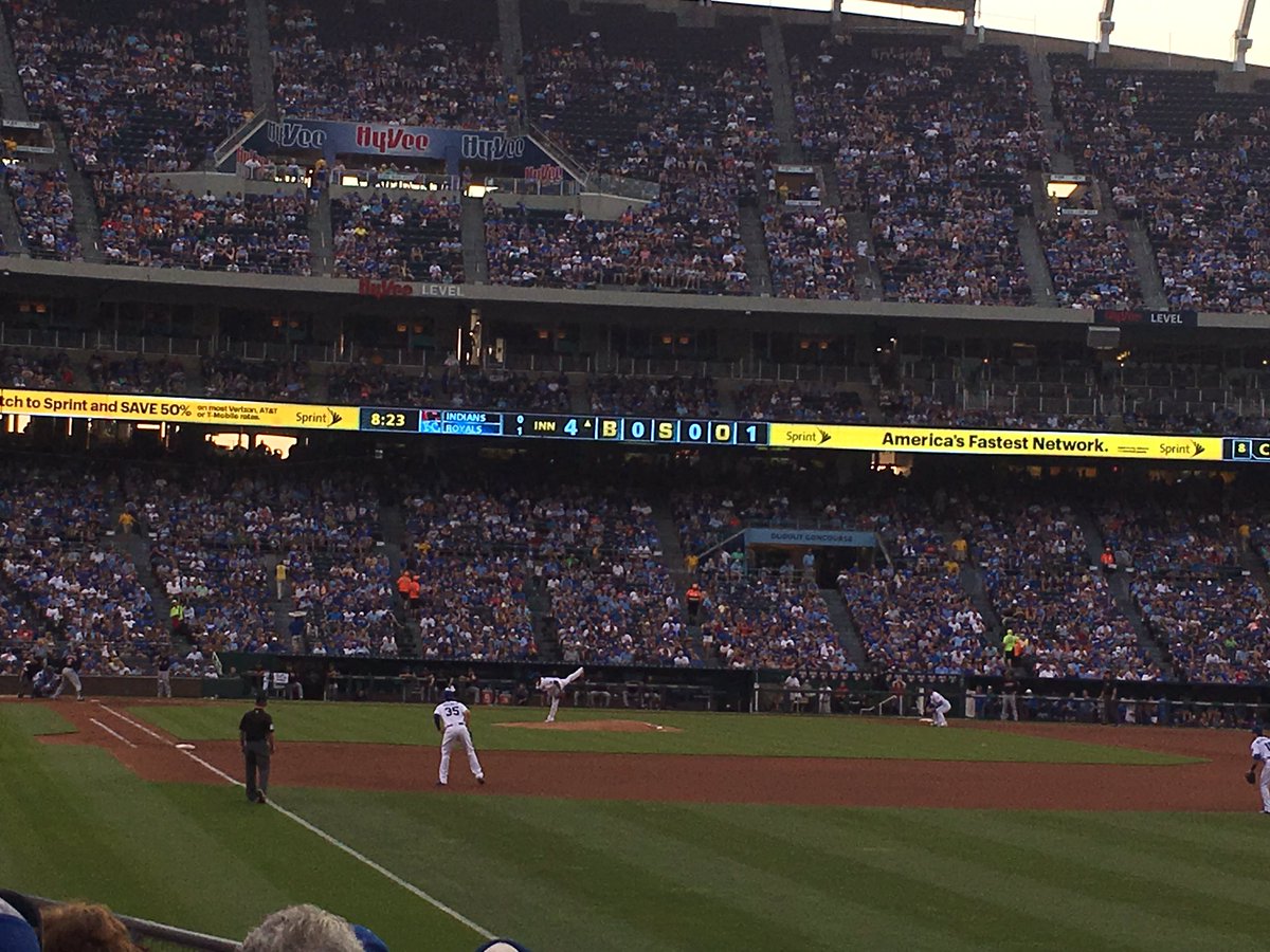 JesseLombardi's tweet photo. In Kansas City seeing the sights #sprintLTE #royalsbaseball https://t.co/X5oQH9M3mv