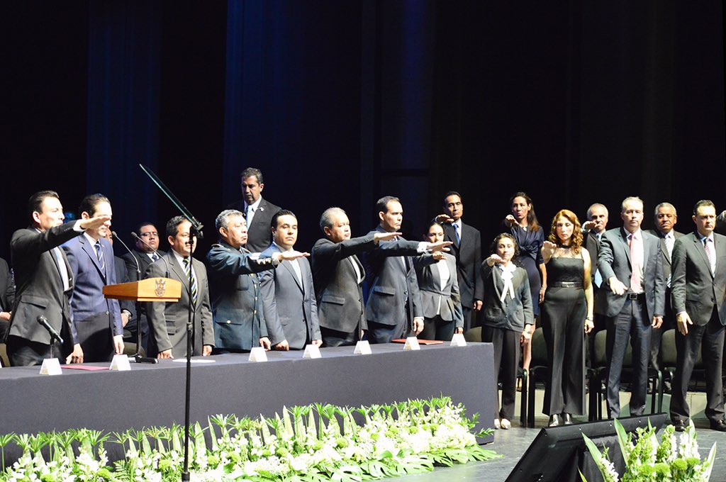 AlfredoGobera's tweet photo. Privilegio y Orgullo formar parte del Consejo Estatal Seguridad @gobqro @PanchDominguez @JuanMarcos2003 @jmgran10 https://t.co/M0oxgTruLy