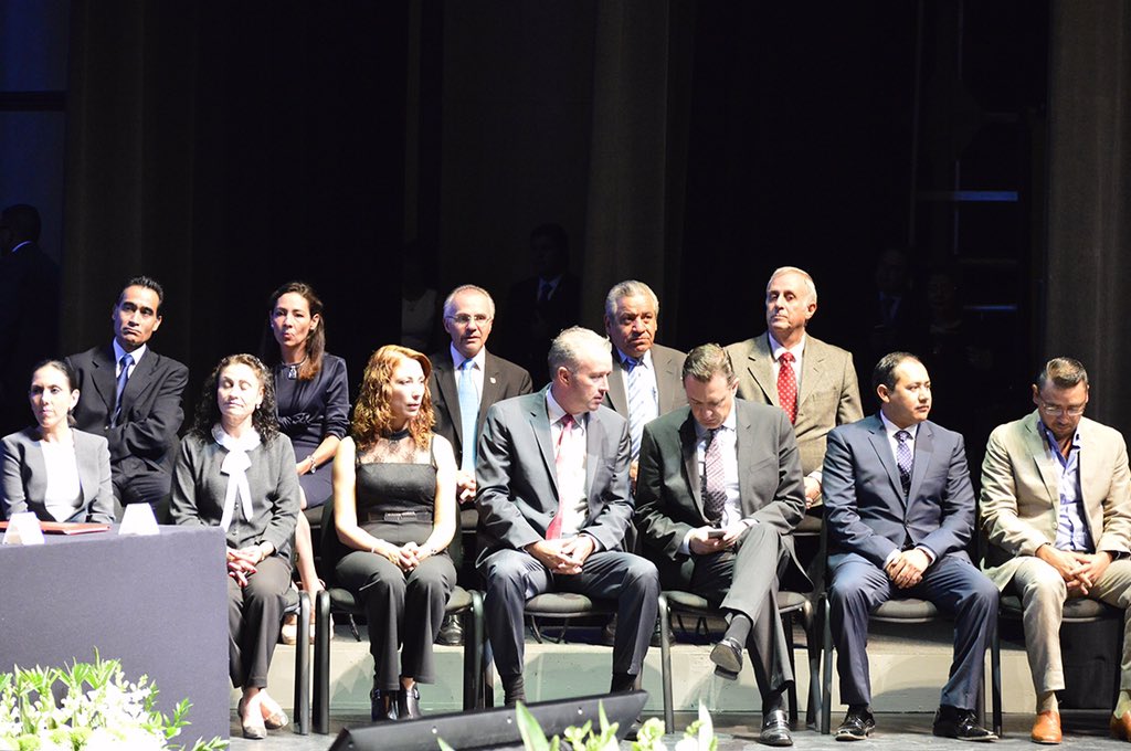 Privilegio y Orgullo formar parte del Consejo Estatal Seguridad <a href="/gobqro/">Gobierno del Estado de Querétaro</a> <a href="/PanchDominguez/">Pancho Domínguez</a> @JuanMarcos2003 <a href="/jmgran10/">juan martin</a>