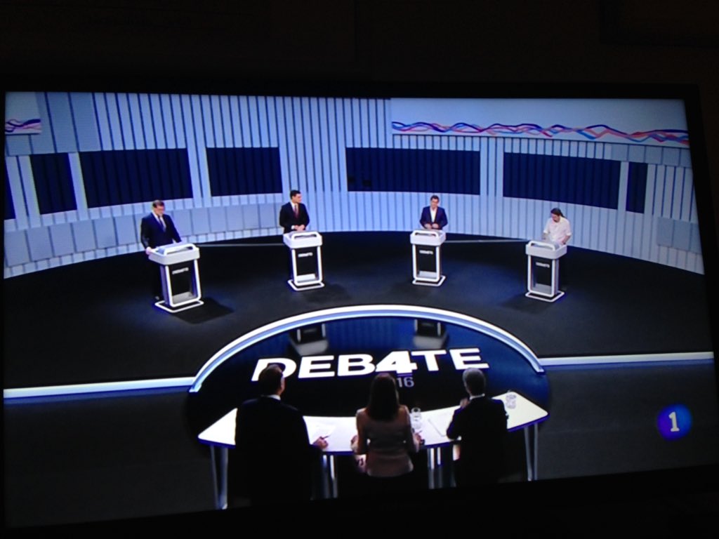 PodemosGB's tweet photo. La OCDE dice: en España hay que reducir la desigualdad e incrementar el consumo interno @Pablo_Iglesias_ #Debate13J https://t.co/Vlmy7DbvpM