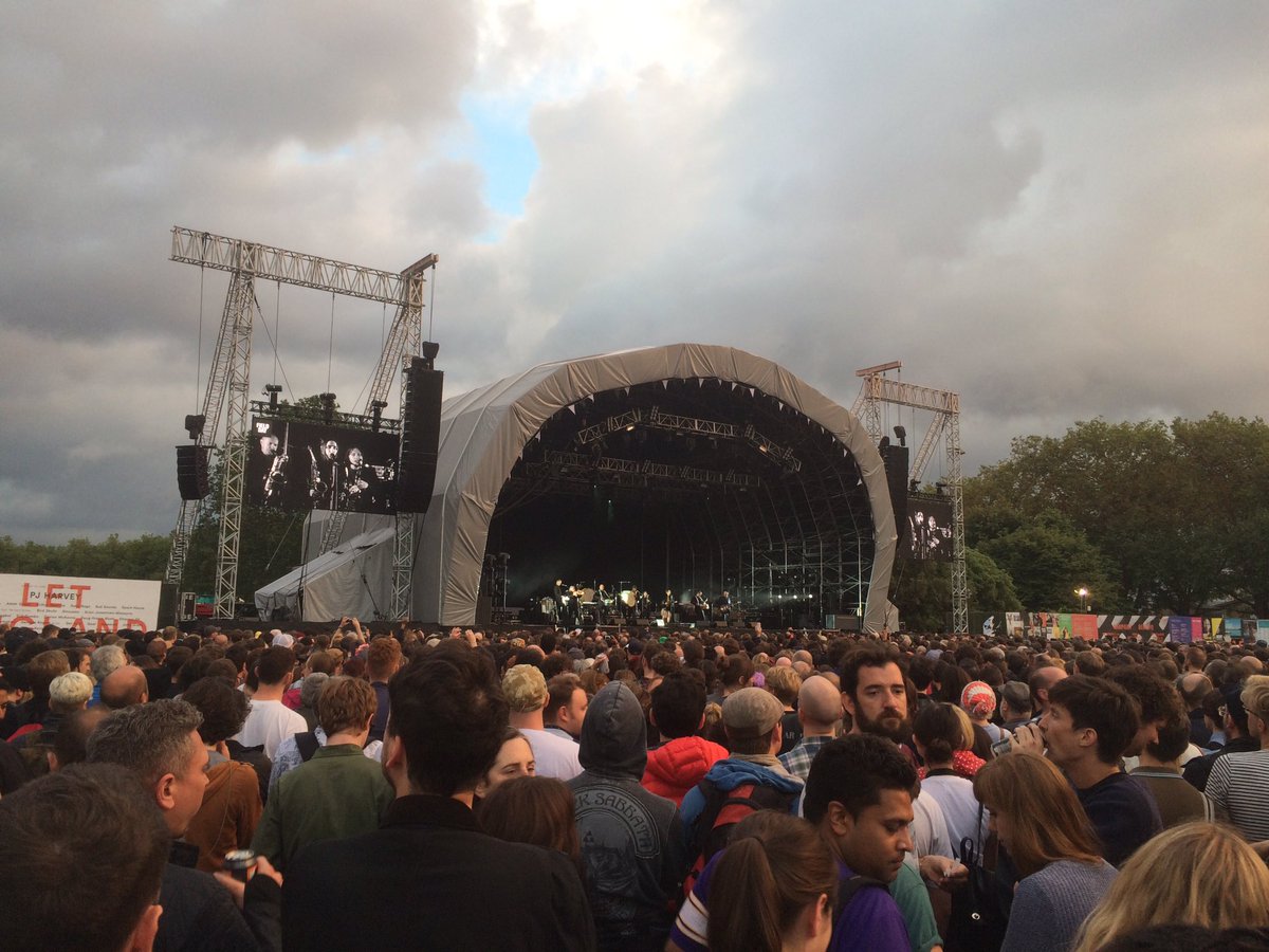 SallyDunstone's tweet photo. Some of the smashing @XrayTouring sets from #FieldDayis10! @PJHarveyUK @AverageCabbage @Yeasayer @feeltangerines ⚡️ https://t.co/NvJGCYFT7W