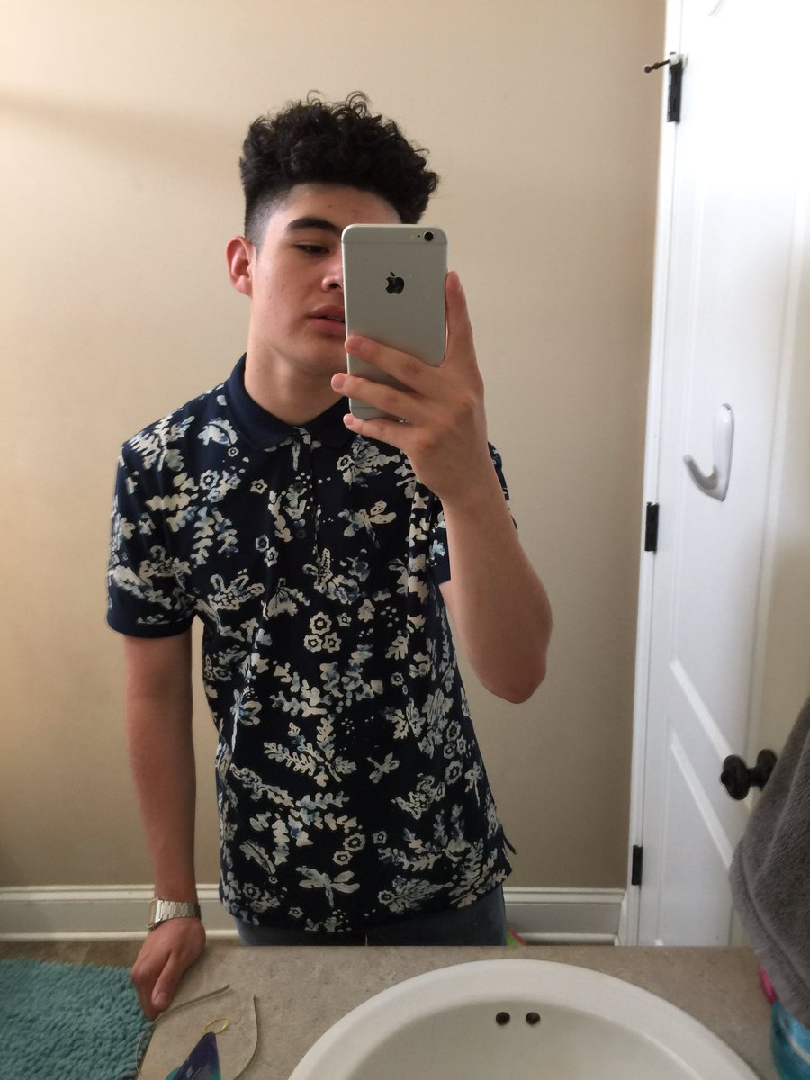 supergr8grandad's tweet image. tooo ugly but #hispanicboysbreaktheinternet