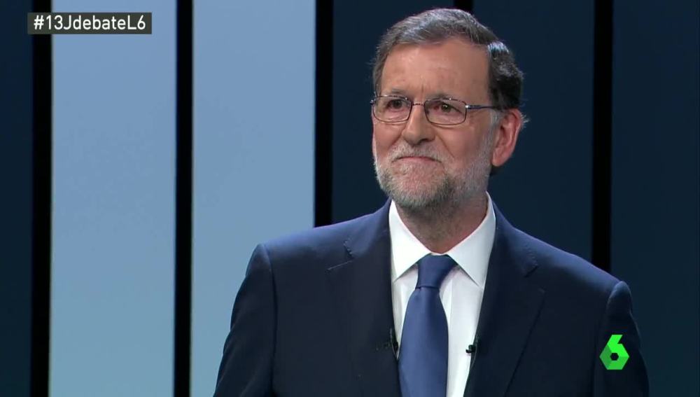 Bluper's tweet photo. El zasca de Vallés a Rajoy: "Hace 4 años también dijo que no iba a recortar nada"
https://t.co/5UJMjFxu1x #debate13J https://t.co/zYNTfZSTJI
