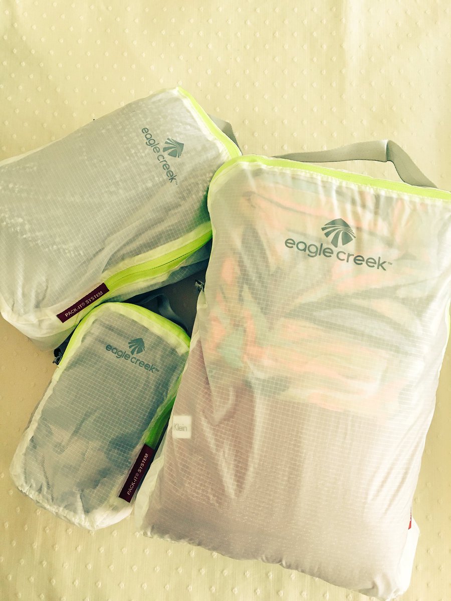 LoreViajando's tweet photo. Hoy viajaré probando los productos de Eagle Creek! Veamos qué taaaal!! Gracias @eaglecreekgear #packingorganizers https://t.co/8vhTBm259R