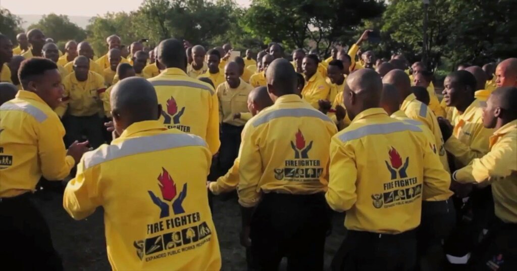 2_ AFRİKA ülkelerindeki itfaiyeciler ise KANADA hükümetiyle parasal konuda anlaşamadığı için teklifi red ettiler