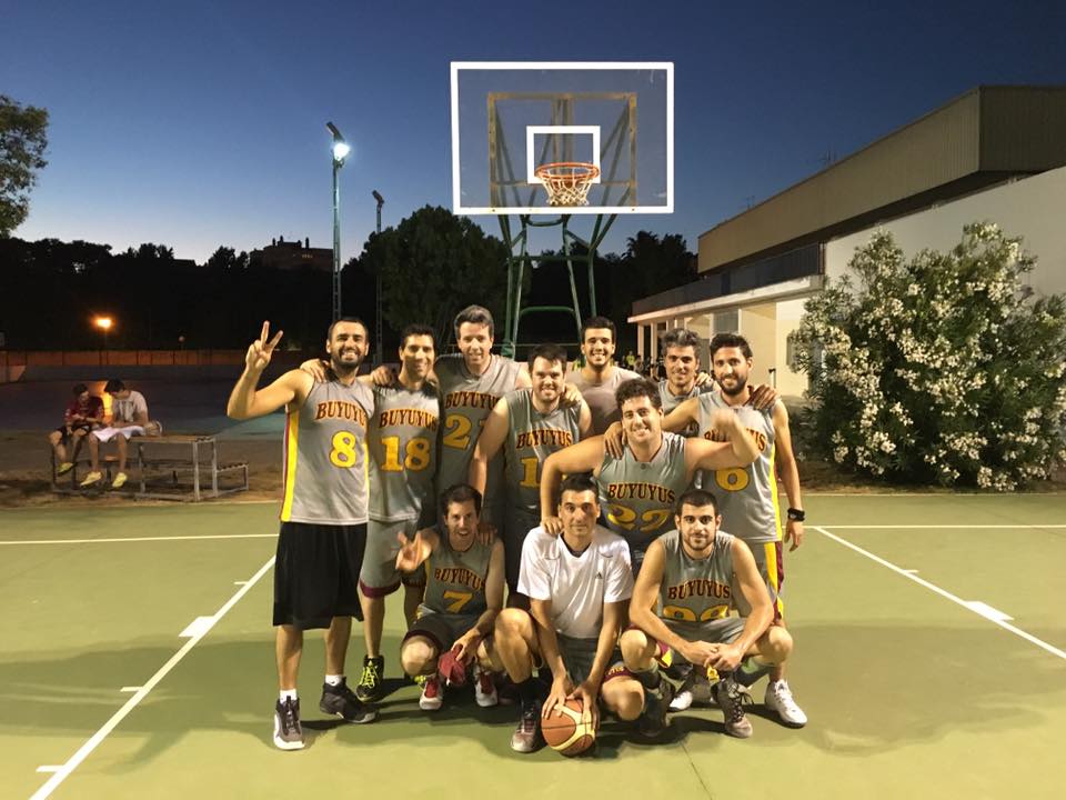 Estrenamos Twitter con Ascenso a Segunda!!! Grande Buyuyus!!! Partidazo!