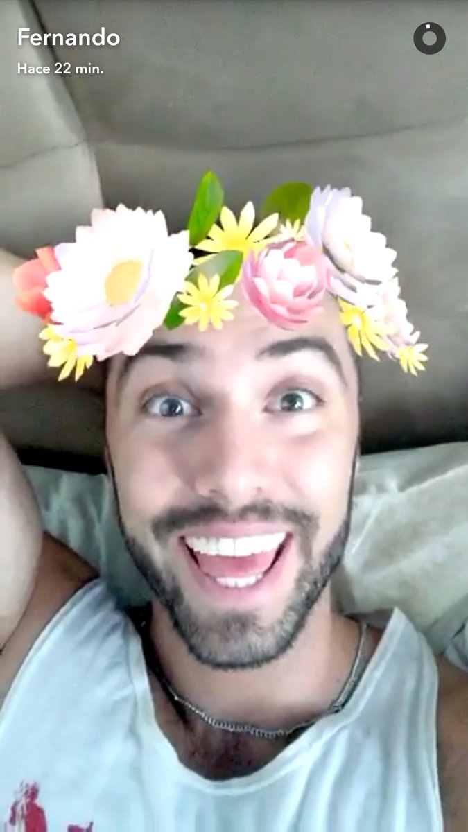 mariellymc's tweet photo. Voy a poner a @Fer_AcaShore de fondo de pantalla... #papiFer 🌸💐🏵🌻🌺🌹😌 https://t.co/zoQMFRVfsa