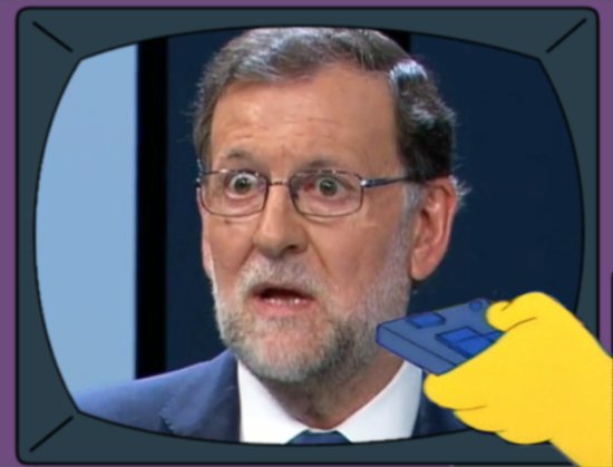 Proscojoncio's tweet photo. "Si pulsas el botón de pausa, se puede ver el momento exacto en que se le rompe el corazón" https://t.co/USyT44VBnA