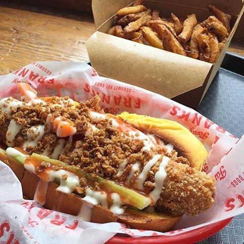 They're just so FANCY... #HeAlreadyKnows #iggy 🎶 🌭 <a href="/FancyFranks/">Fancy Franks</a> 📷<a href="/514eats/">514eats.com</a>