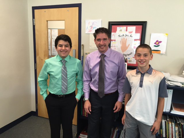 @MayorKevinDumas Thank you for taking the time to meet with our young leaders of CMS <a href="/SCAttleboro/">Sun Chron Attleboro</a> #bluepride