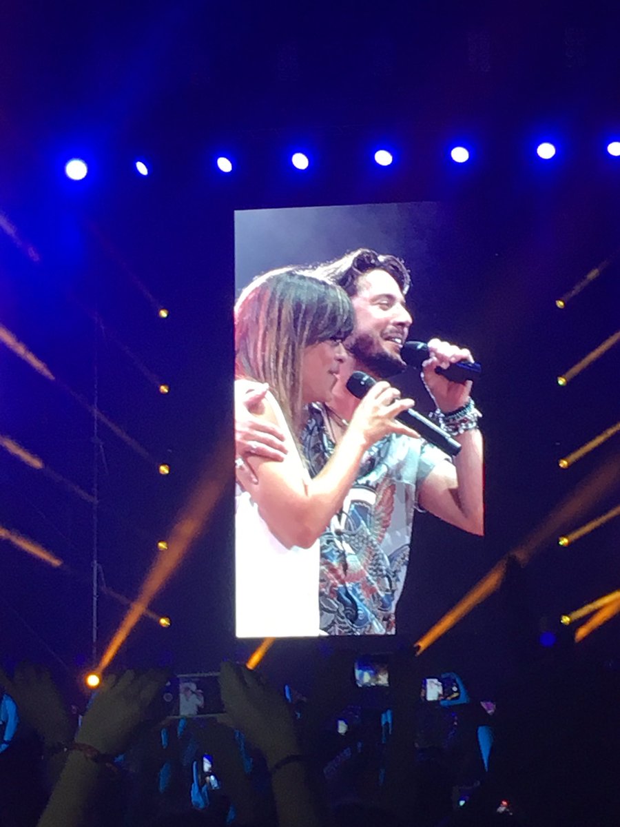 manoli_89's tweet photo. #BailandoElVientoEnSevilla tengo que decir que fue una noche inolvidable sí que sí felicidades @manuelcarrasco_ https://t.co/93agZF60UW