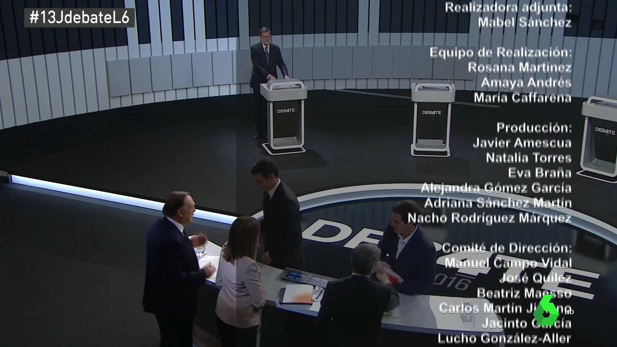Petetekin's tweet photo. –Señor Rajoy, que ya hemos terminado.
–¿Me puede repetir la pregunta?
–Apagad la luz y que se vaya cuando quiera. https://t.co/ocbeAwSBij