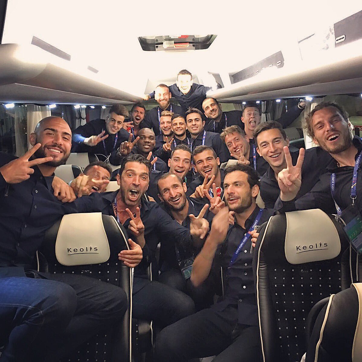 Questo è solo l'inizio👏🏼💪🏼🇮🇹⚽️ !!Grande vittoria e grande gruppo...Ora testa alla Svezia... <a href="/Vivo_Azzurro/">Nazionale Italiana</a>  #Euro2016