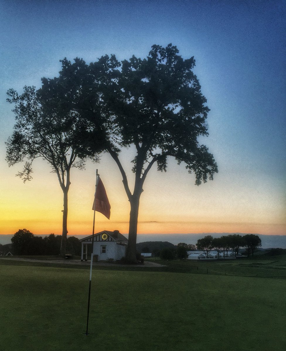 MattGinella's tweet photo. Coming up on @GolfChannel, the tenuous relationship between trees and Oakmont CC, host of @usopengolf. https://t.co/IiTSfjkLI4