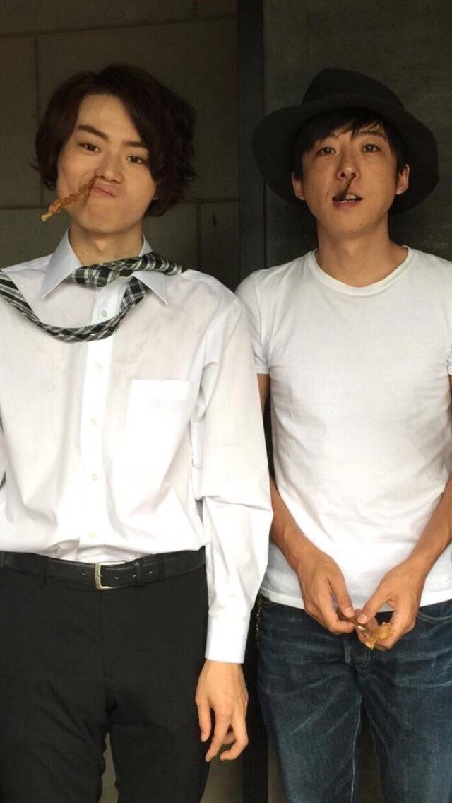 트위터의 イエモン 님 高橋一生の何がヤバイかって 私服がだいたいいつも白ｔにジーパンなとこだとおもうんだよね