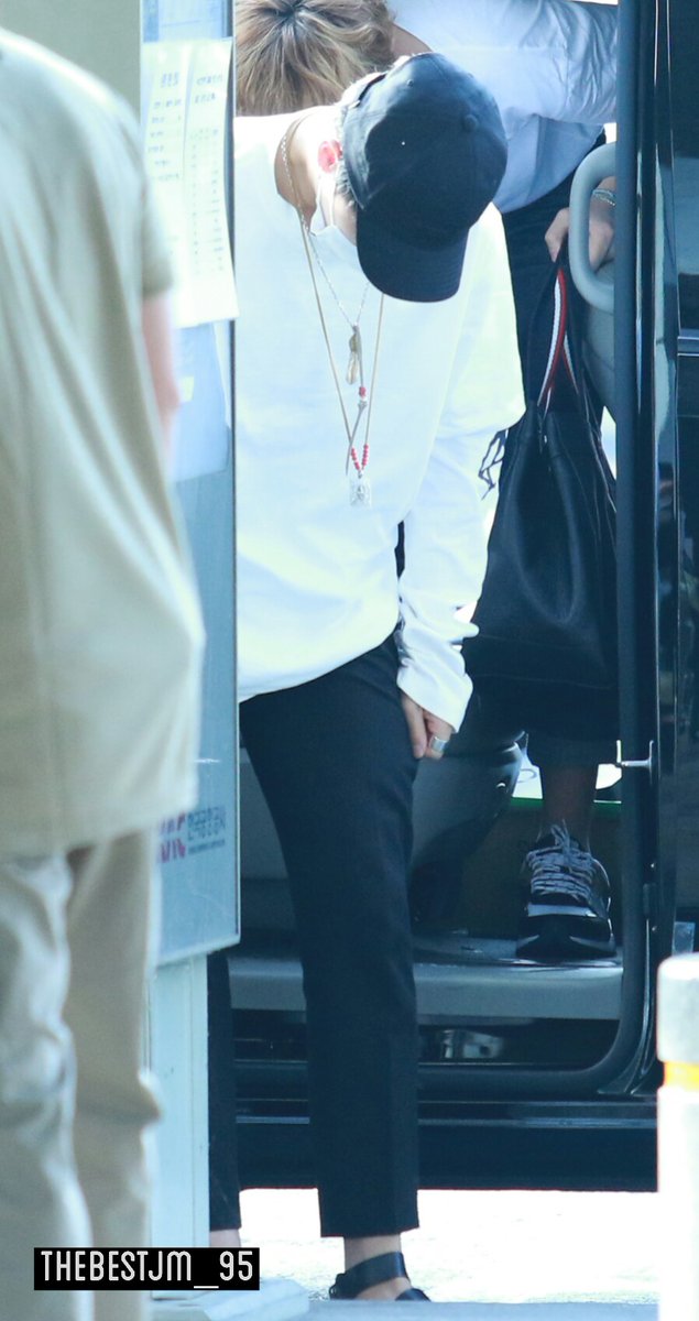 clarissa doc martens