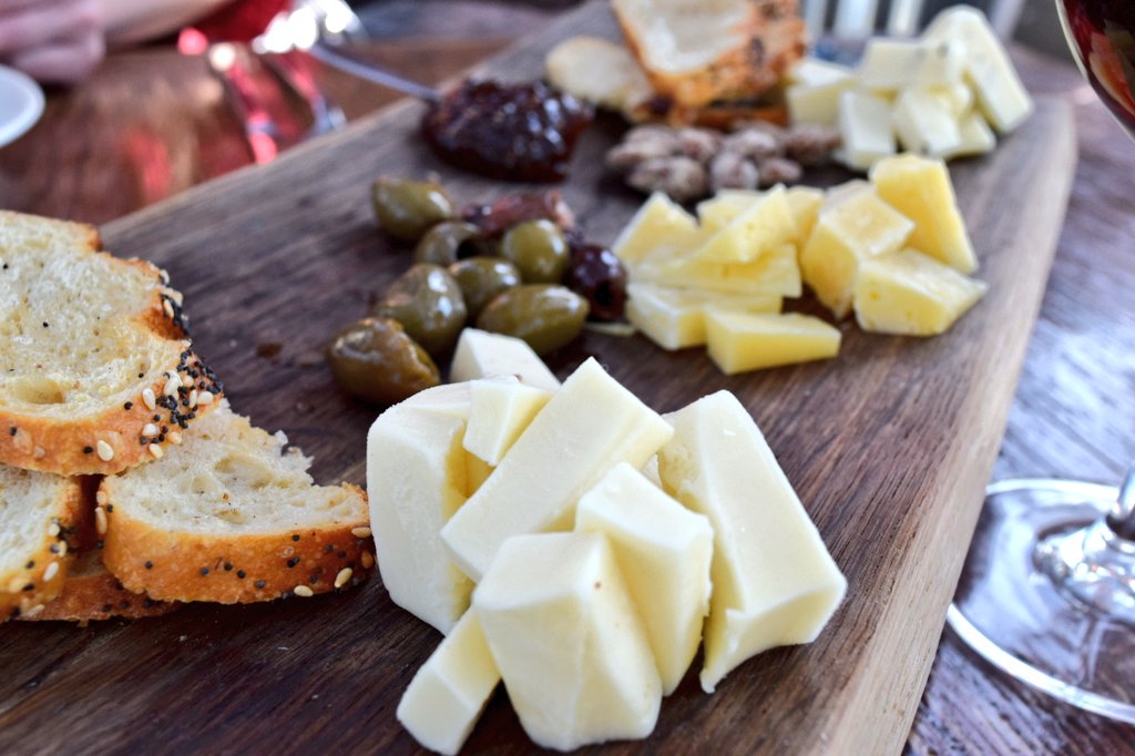 SipOnThisJuice's tweet image. A1 Is 'Cheese' considered a food staple? ... It Should be.
@EasyHomeMeals #Foodiechats #SonomaChat @Foodiechats
