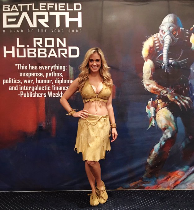 Tmrw is the 25 year reunion for @BE_the_Book 🎬 come get a free T shirt &amp; watch a live show 5pm! 7051<a class="tags" target="_blank" title="On Twitter" href="/?out=eyJ0eXAiOiJKV1QiLCJhbGciOiJIUzUxMiJ9.eyJpYXQiOjE3MjExMjAwMDksImlzcyI6InR3cG9ybnN0YXJzLmNvbSIsIm5iZiI6MTcyMTEyMDAwOSwiZXhwIjoxNzUyNjU2MDA5LCJyZWRpcmVjdF91cmwiOiJodHRwczovL3R3aXR0ZXIuY29tL0JFX3RoZV9Cb29rIn0.SOPm2cL6b-M_41Hnm5O1NVZ7vXXL5ioqld6EQcqCJkakt6ngVV8pSg1-s_7EC49PrPcWX_Rla4Ijx_GeUALksw">@BE_the_Book</a><a href="/tag/actress"class="tags"><span>#actress</span></a><a href="/tag/showtime"class="tags"><span>#showtime</span></a><a href="/tag/costar"class="tags"><span>#costar</span></a>