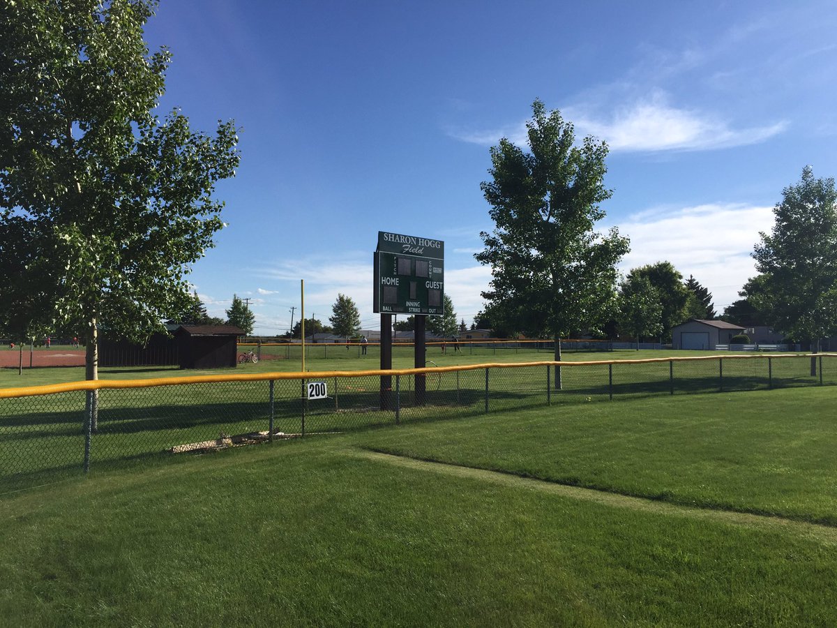 SilverlineSC's tweet photo. The new scoreboard is up at Sharon Hogg Field. Thanks @SCminorbaseball for calling us to help out! #citysc https://t.co/5emxLh33dp