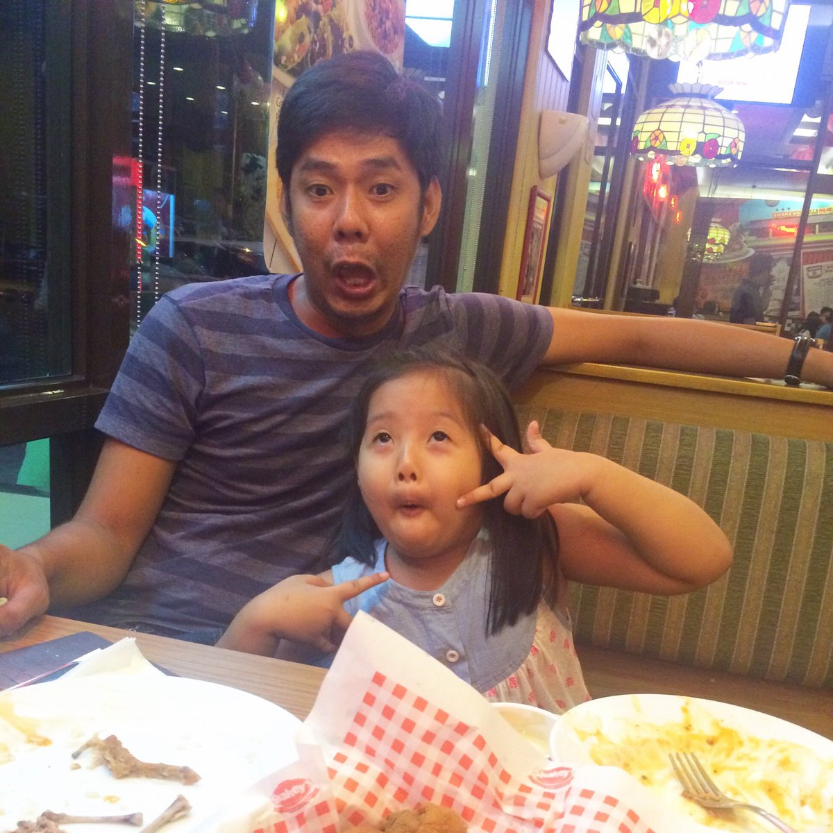 queenaboo215's tweet photo. @hmphilippines Dad's day treat with this guy #HMDadsDay https://t.co/cLxmO9vFyk