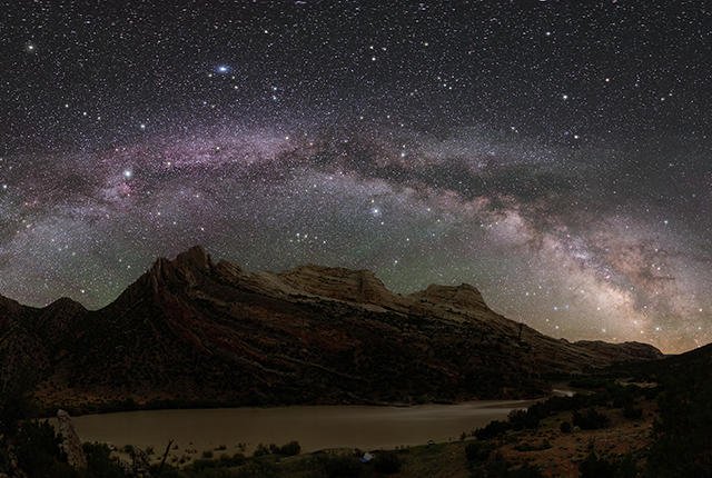 mental_floss's tweet image. More Than 80 Percent of Humanity Lives Under Light-Polluted Skies — bit.ly/1XeNGLy