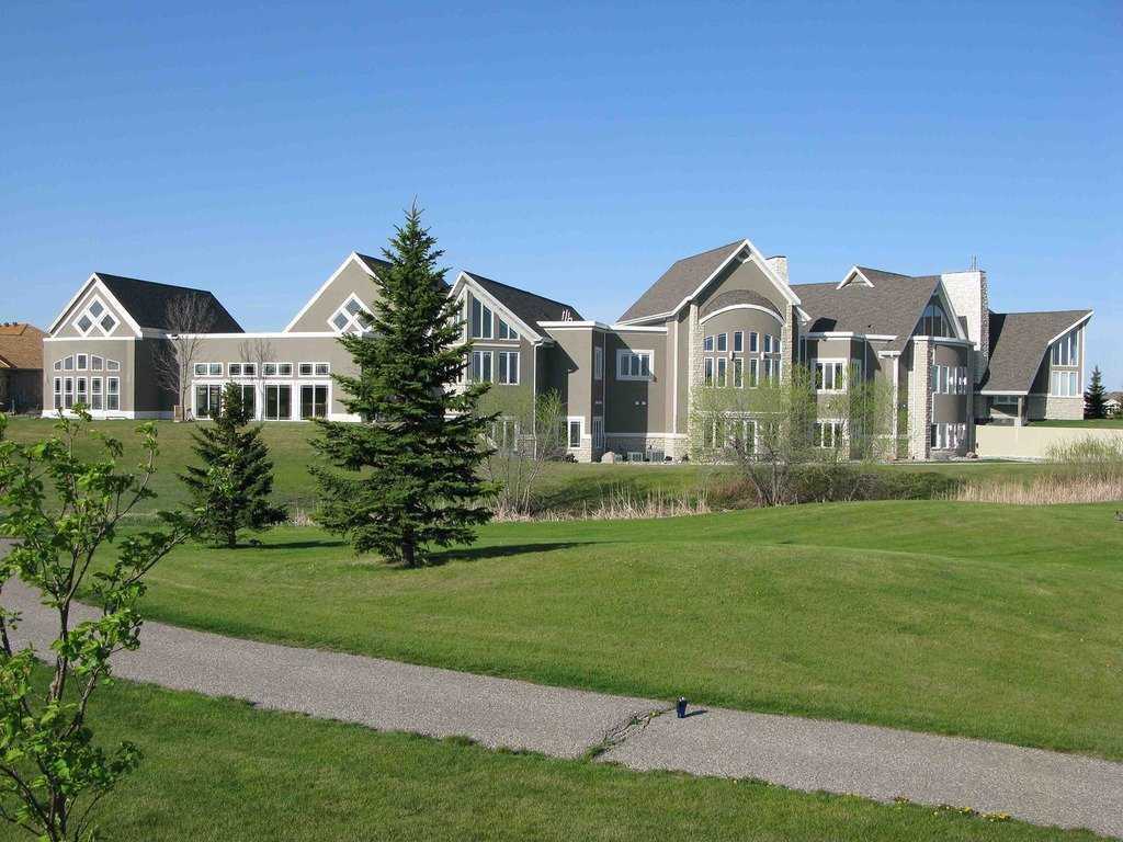 HUKMachine's tweet photo. A $3.2 million home, North Dakota, USA.#interior #architecture #marble #expensive #artofliving #luxury #hukmachine https://t.co/FTNMVqkD1N