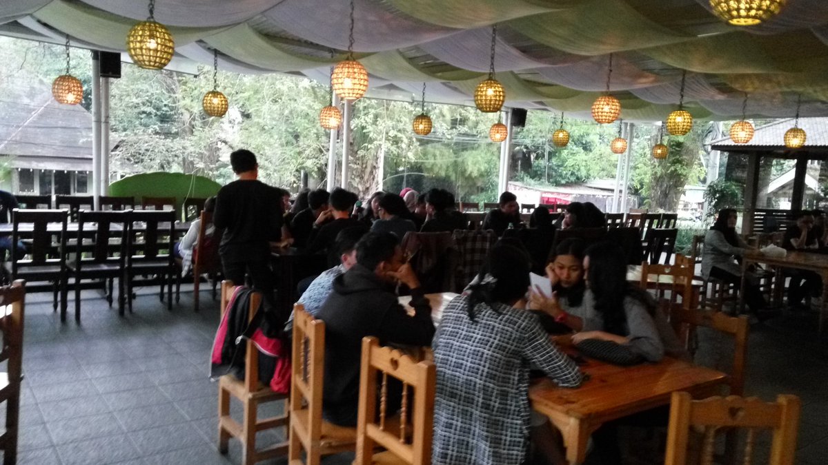 treehousebdg's tweet image. Persiapan bukber..  hayooo yg blm bukber