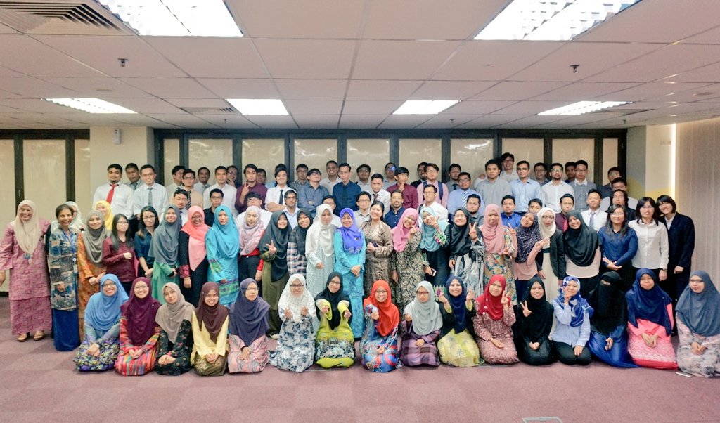 TalentCorpMsia's tweet photo. These JPA scholars, returned from Korea, Japan &amp; Germany will soon start serving their scholarship bonds. Good luck! https://t.co/h02cprmPuK