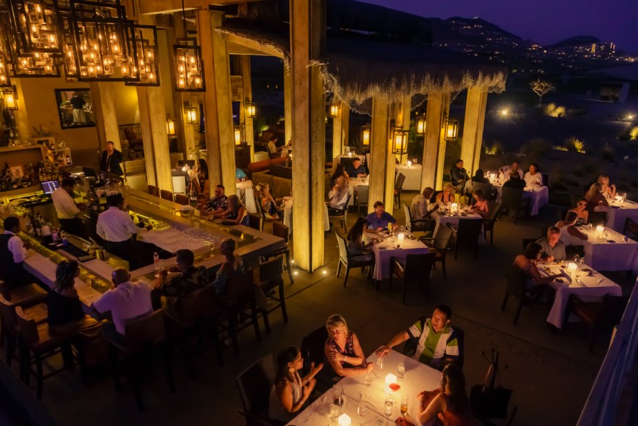 Who said Monday nights aren´t busy nights? <a href="/QuiviraSteak/">Quivira Steak House</a> <a href="/QuiviraCabos/">Quivira Los Cabos</a>