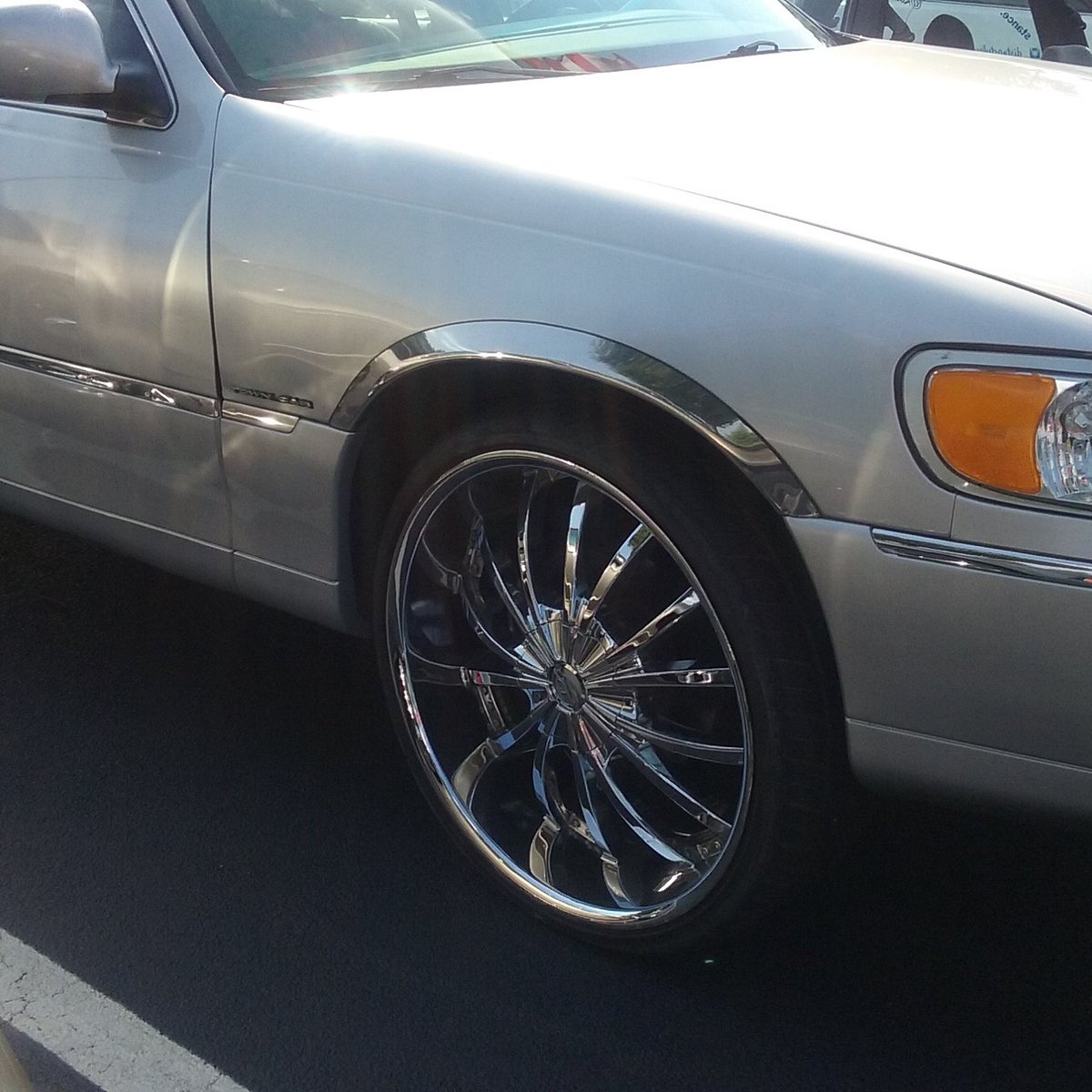 My cousin ray ray got a new cars