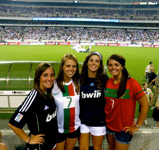 Mare_Reis's tweet photo. @SouthwestAir I love to watch futbol #MexvVen #SWASweeps https://t.co/5blc0Yd65n