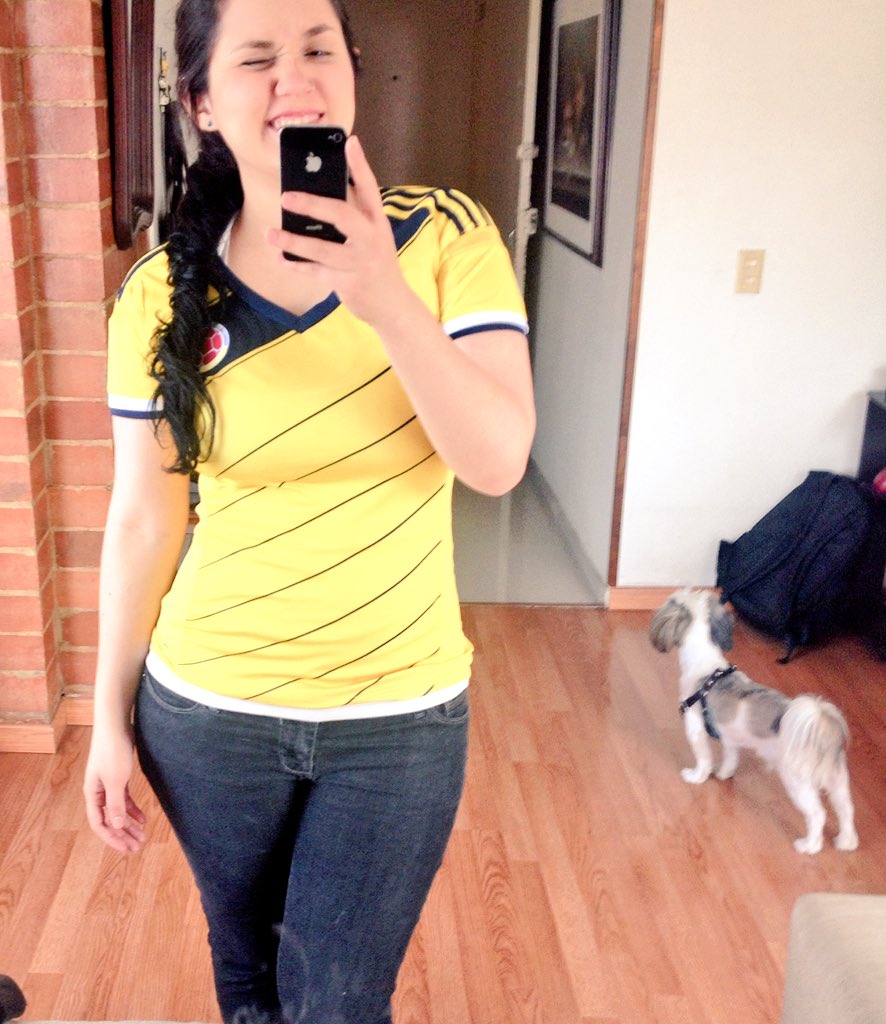 lsal6098's tweet photo. Así como cuando le dañas la foto a tu perro! 🐶 https://t.co/CLCrxSppFu