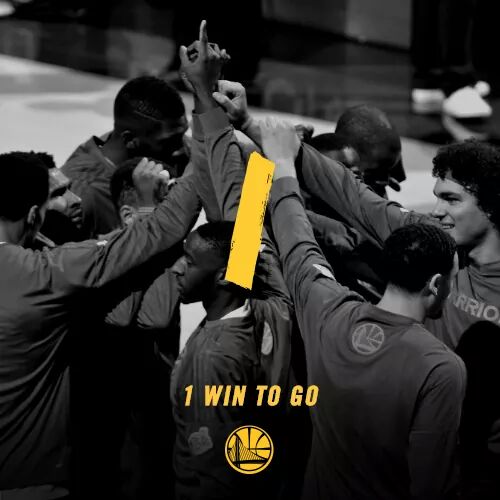krissymishy's tweet photo. 61-61 at the half!! This is a nail biting game!!! Game 5! Let's get it Dubs! #DubNation #Lebronwho #forthewin https://t.co/0nJ72wHdgk