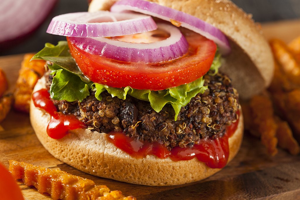 Navicci's tweet photo. BLACK BEAN AND QUINOA BURGERS! https://t.co/Z6HPGjYtyR https://t.co/9489uzXnv8