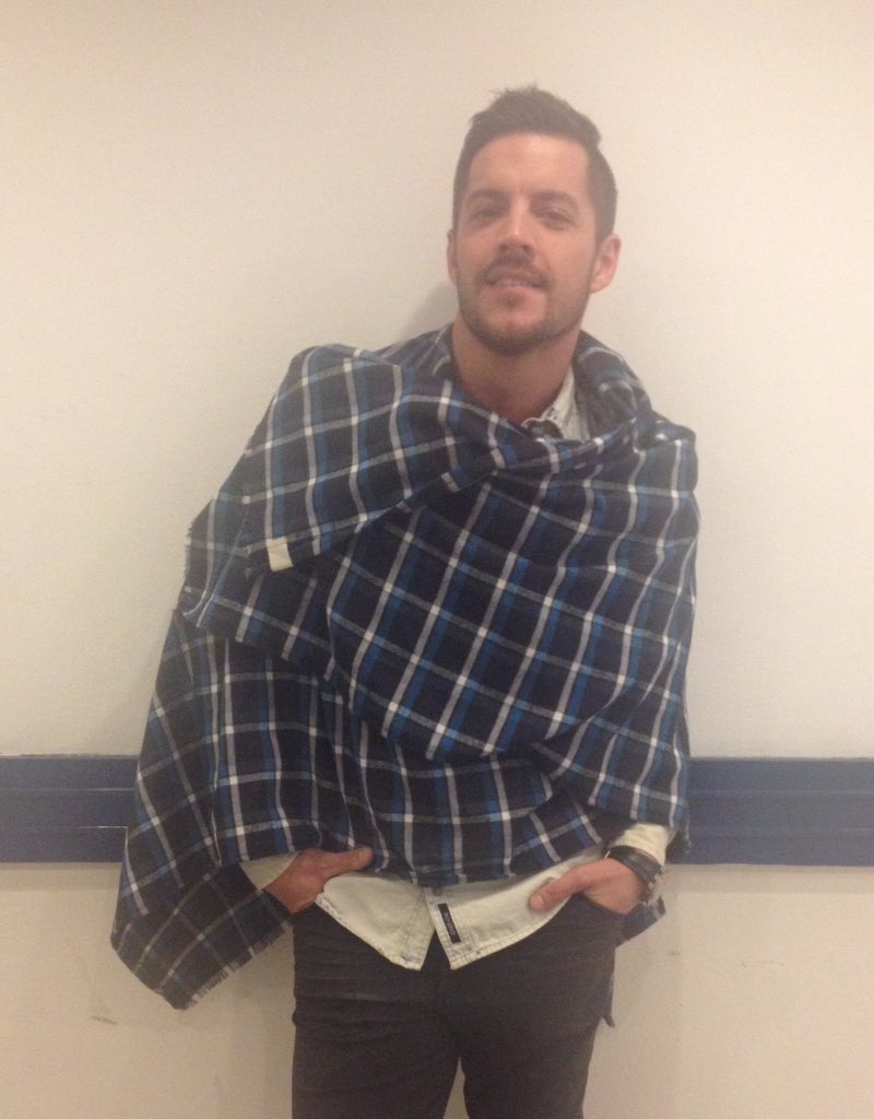 mantarrayaok's tweet image. #Mantaboy  @frandelgadook ya tiene su #poncho para este invierno , Atenti que este #Mantalook es #Ganador 🏆