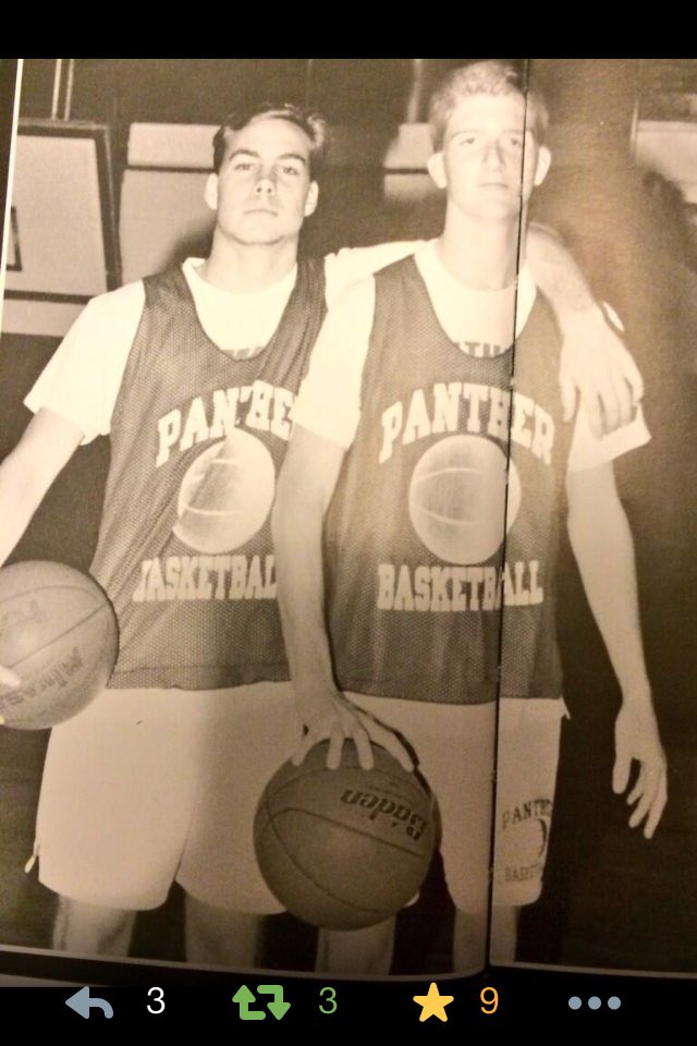 bigjoeferg's tweet photo. Y'all talking about Kyrie and LeBron when y'all NEED to be tweetin' about these two #HoopLegends @tvance92 https://t.co/rl7HmpSH0g