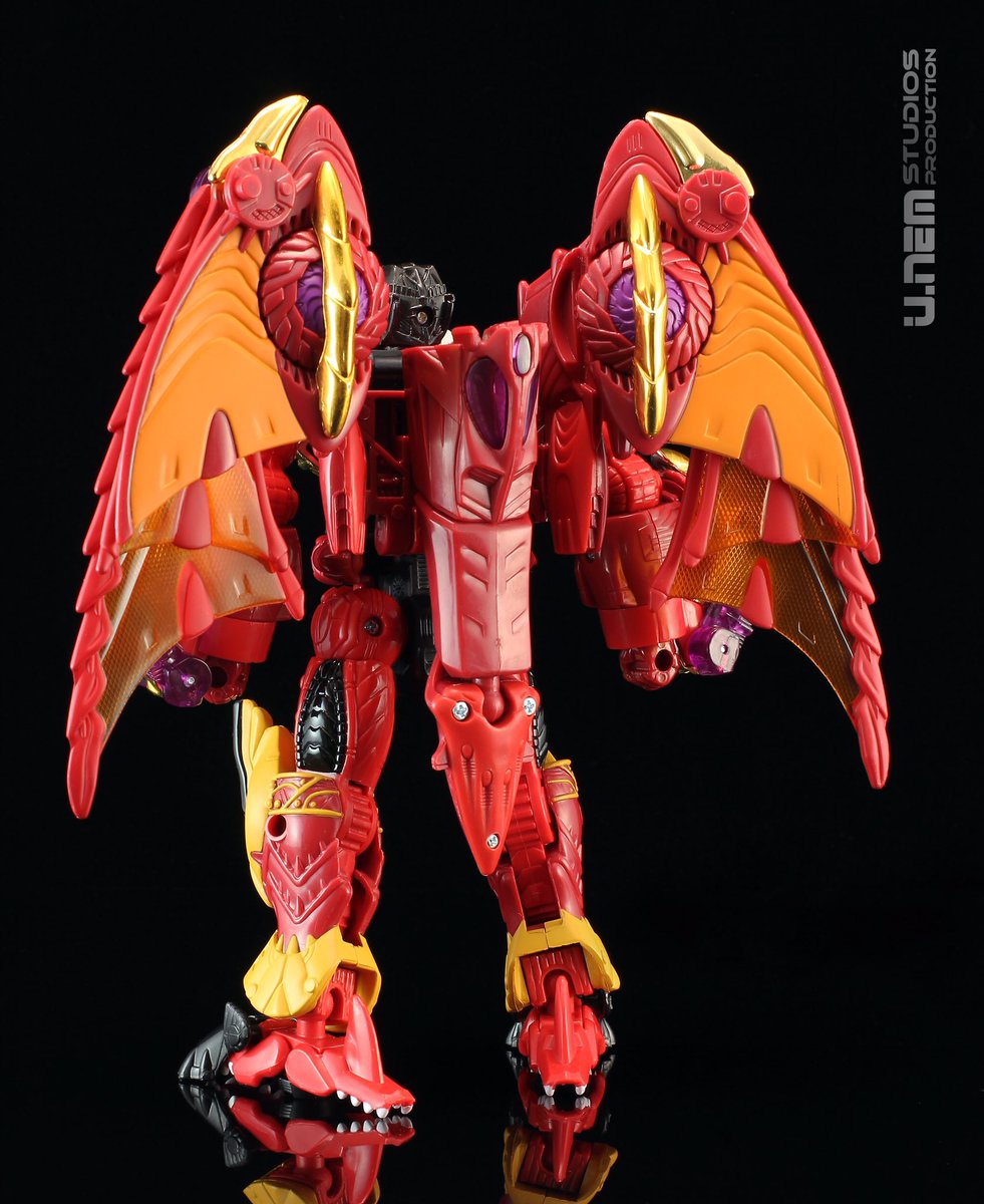 unemstudios's tweet photo. #unemstudios #transfomers #botcon2016 #botcon #beastwars #megatron https://t.co/4hsf6mJZus
