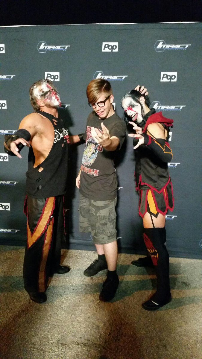 Jaredthereaper's tweet photo. Great meeting you guys @TNA_Rosemary @steveofcrazzy @IMPACTWRESTLING https://t.co/5ixsK4NA21